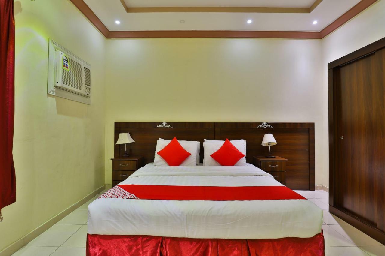 Oyo 273 Star Yanbu Hotel Suites Exterior photo